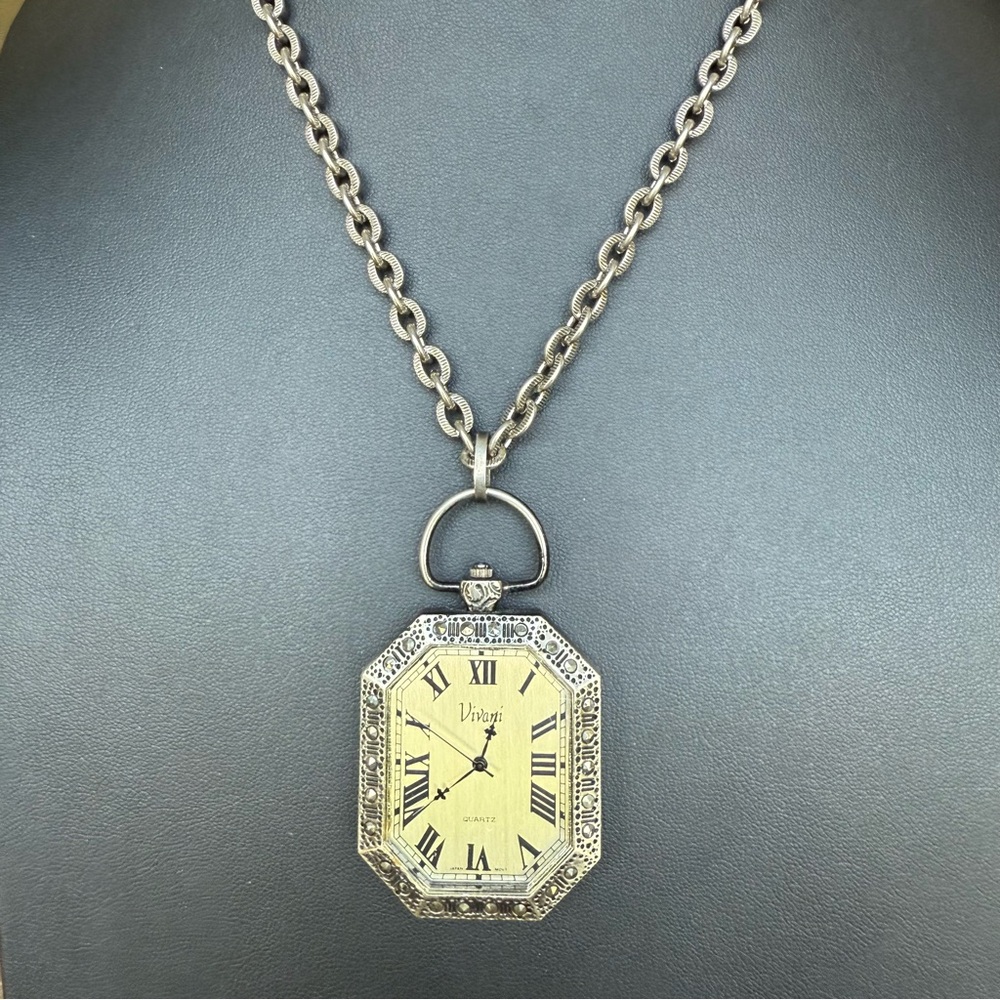 Vivani Pocket Watch Style Old Victorian Look Chain Necklace not running READ